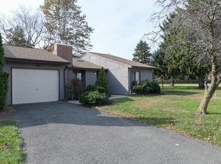 25 Concord Ct, Red Bank, NJ 07701