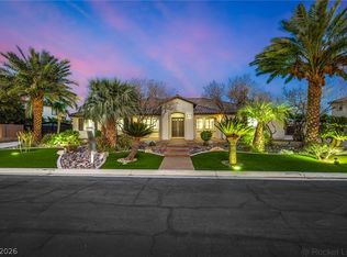 7840 Thunder Echo St, Las Vegas, NV 89131