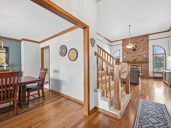 3rd image of 4410 Hunter Dr
