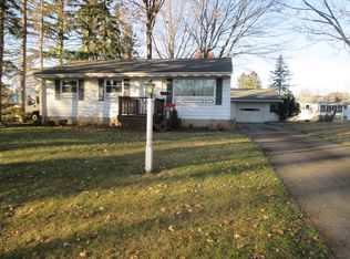702 Ventura Dr, Youngstown, OH