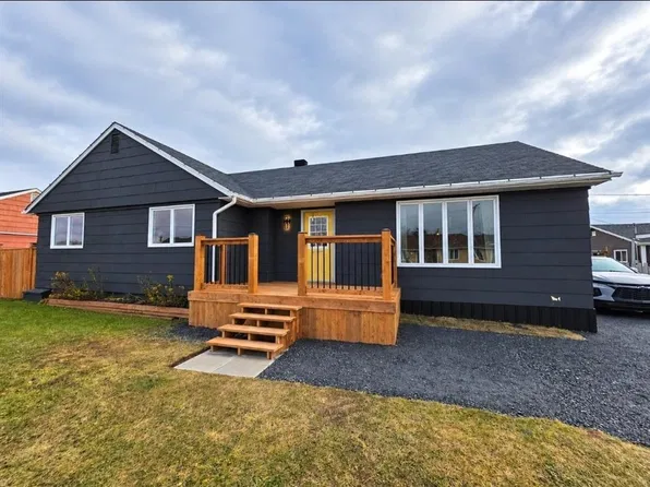 812 Birch Street, Labrador City, NL A2V1E1