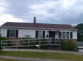 3428 Raymond St, Reading, PA 19605