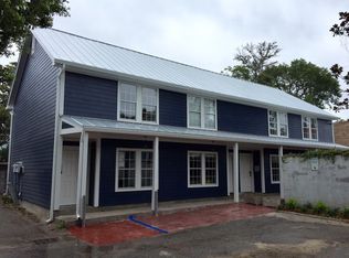 10 Bee St APT A, Charleston, SC 29403