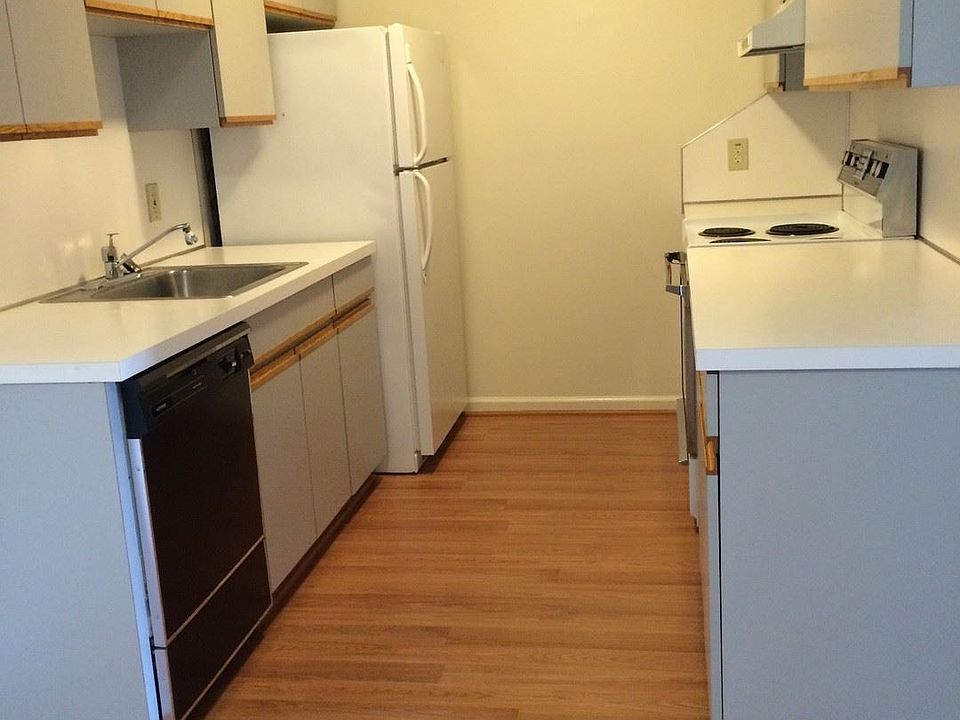1st image of 1562 Linwood St APT 207