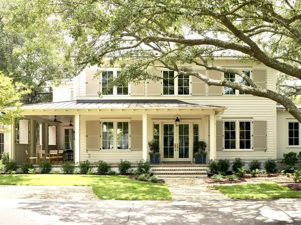 1323 Wayne St, Mount Pleasant, SC 29464