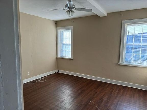 5th image of 439 Broadway Ave #A