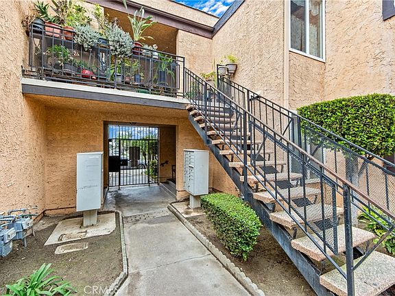3rd image of 21522 Belshire Ave APT 12