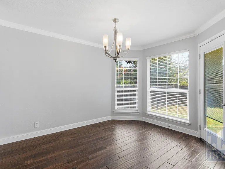 8507 Jilbur Dr — Photo 9