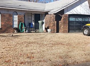 320 N Dogwood St, Owasso, OK 74055