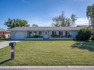 91 Caddy Rd, Rotonda West, FL 33947