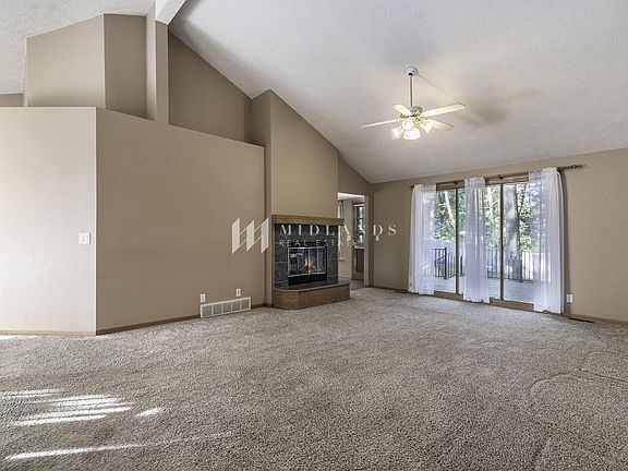 4th image of 14111 S 33rd Ave