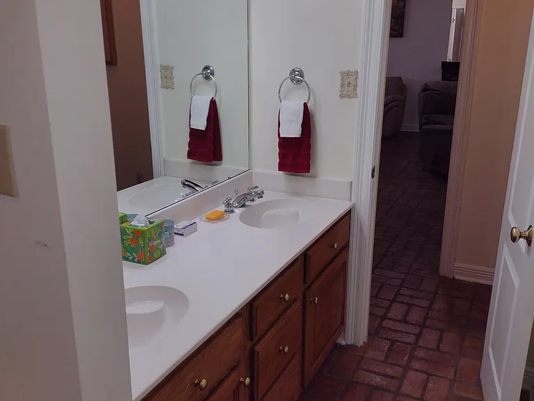 Guest Bath 2
