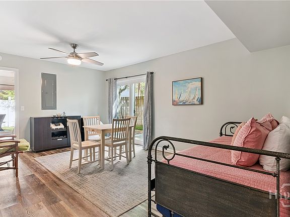 3rd image of 1313 Beachview Drive