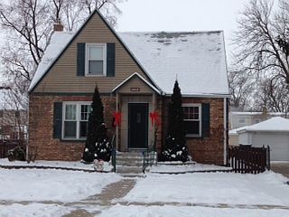 1st image of 10008 S Trumbull Ave