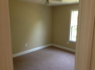 2062 Northeast Ave, Halethorpe, MD 21227