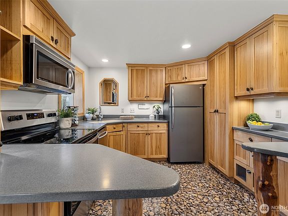 5th image of 2408 148th Street SW