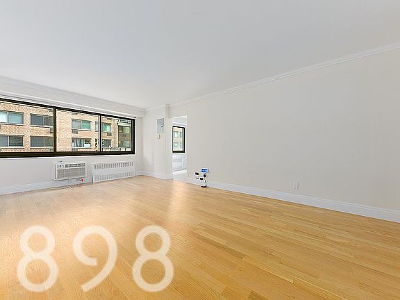 3rd image of 135 W 96th St APT 2H