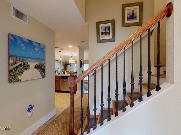 3rd image of 8713 Hibiscus Ct