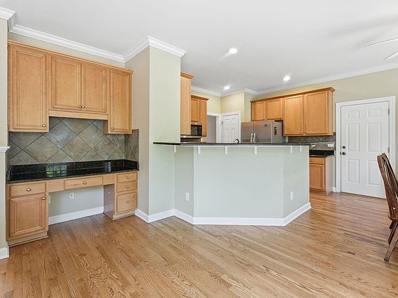 4th image of 5816 Acorn Knoll Pl