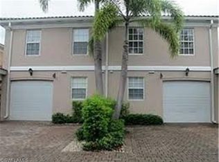 5493 Cove Cir, Naples, FL 34119