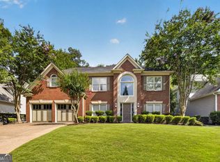 6010 Georgetown Park Dr, Norcross, GA 30071