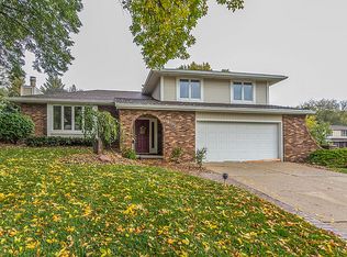 3801 Stonebridge Rd, West Des Moines, IA 50265