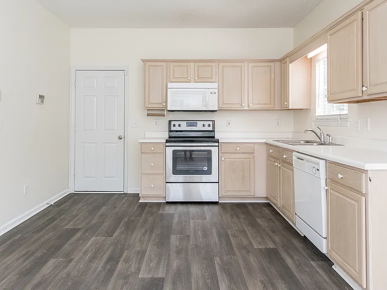 1322 Deer Trail Rd — Photo 16