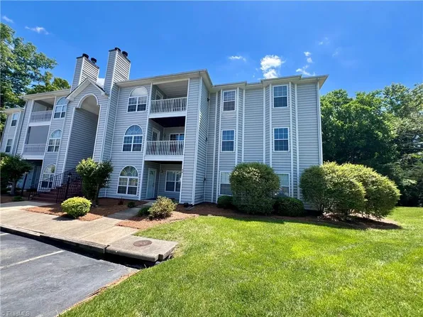 3638 Morris Farm Dr APT 2A, Greensboro, NC 27409