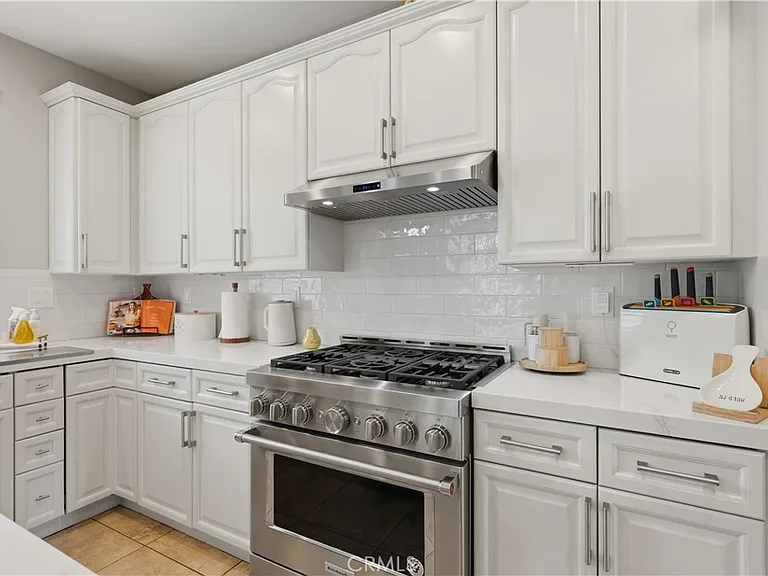 28304 Linda Vista St — Photo 14