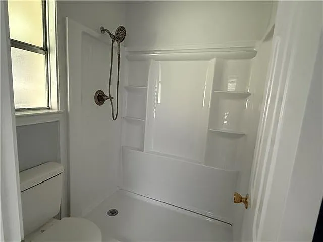108 Ellwood Cir — Photo 10