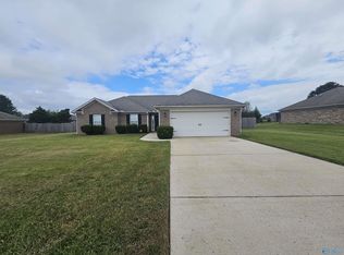 385 Robinson Rd, Huntsville, AL 35811