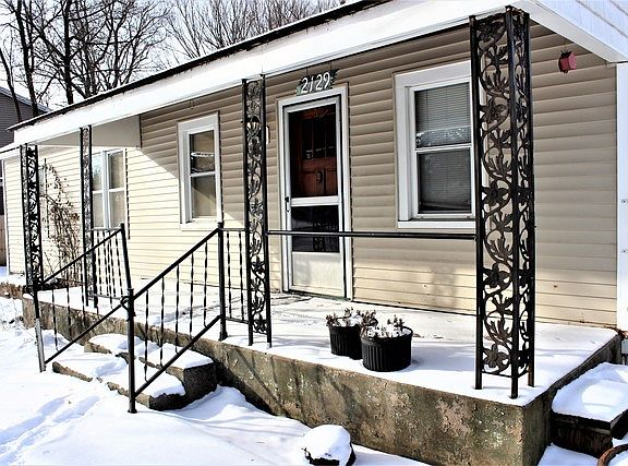 2nd image of 2129 Welworth Ave