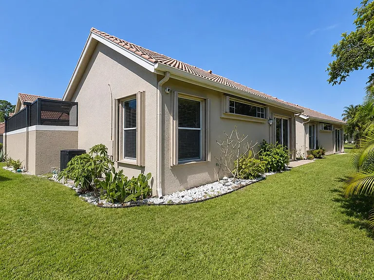 839 SW Munjack Cir — Photo 20