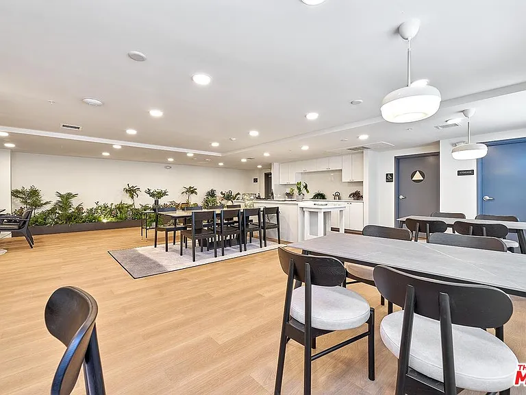 510 S Oxford Ave #310 — Photo 19