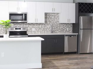270 Orange St #218, Newark, NJ 07103