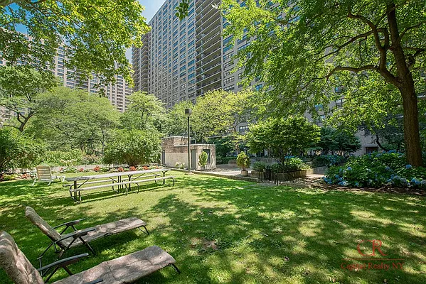 Sold by Capital Realty NY | media 8