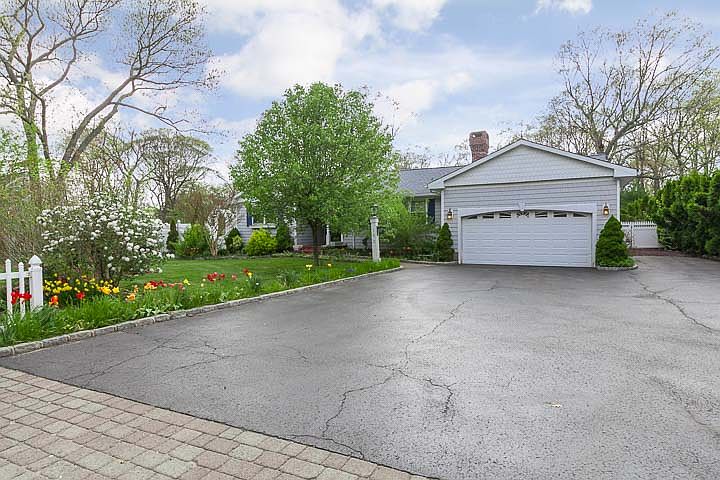 1st image of 192 Lake Ave