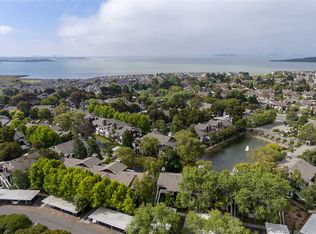 182 Marina Lakes Dr, Richmond, CA 94804