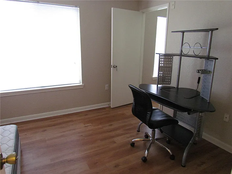 515 Parkway #302 — Photo 9