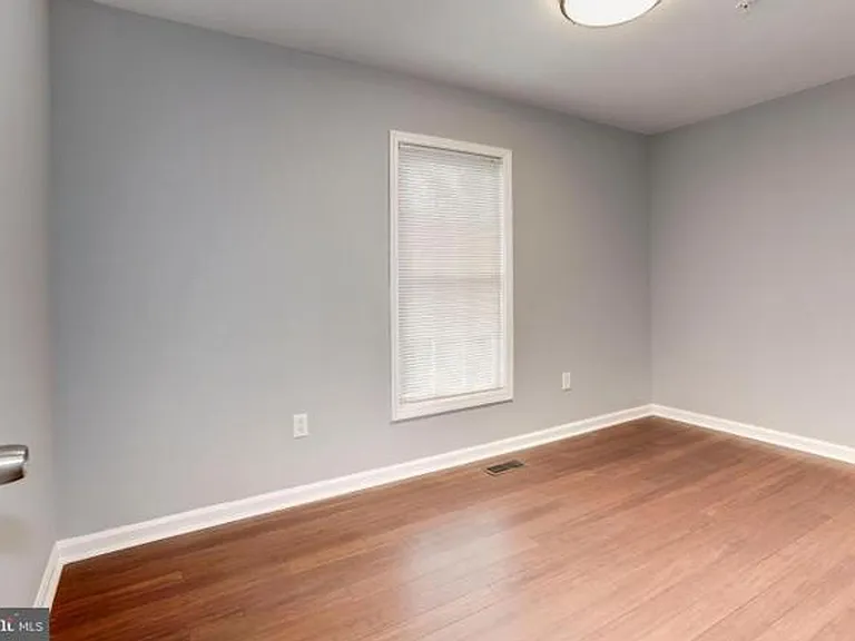 5755 Southern Ave — Photo 12