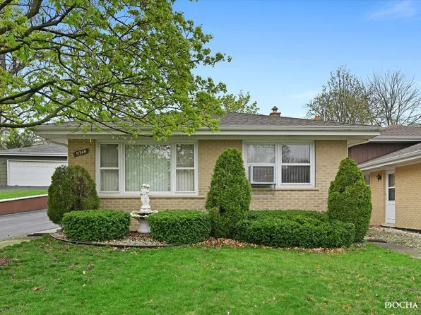 9346 S 82nd Ct, Hickory Hills, IL 60457