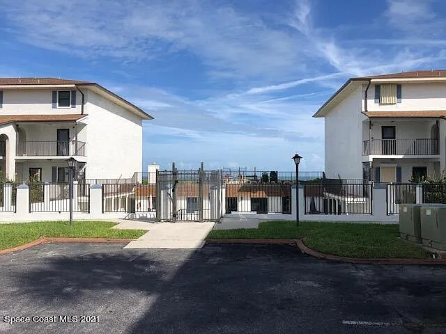 199 Highway A1A #D104 — Photo 28