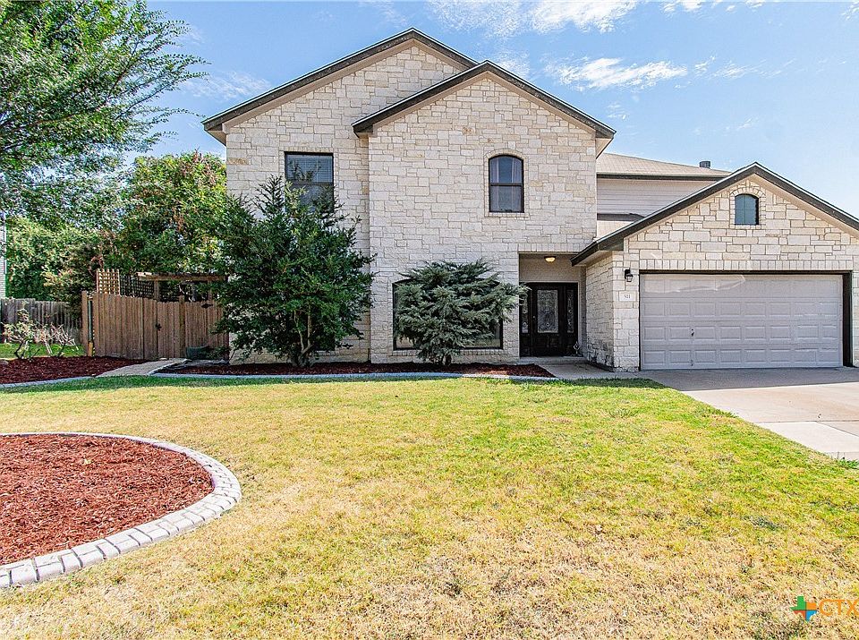 1st image of 511 Arapaho Dr
