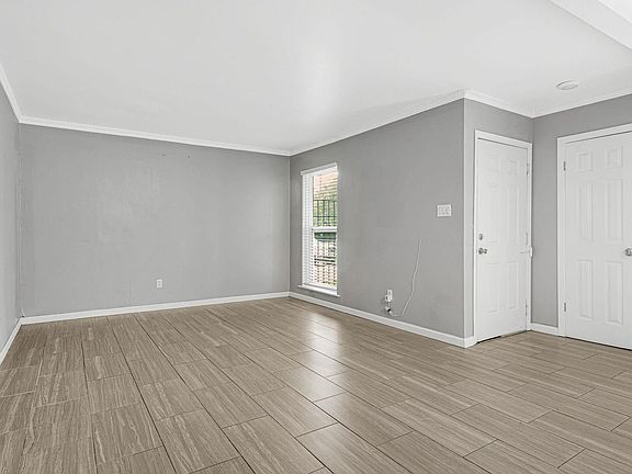 4th image of 7839 Fondren Rd