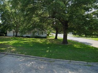 207 S Ellis St, New Boston, TX 75570