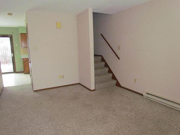 4th image of 1141 Vogt Dr APT 4