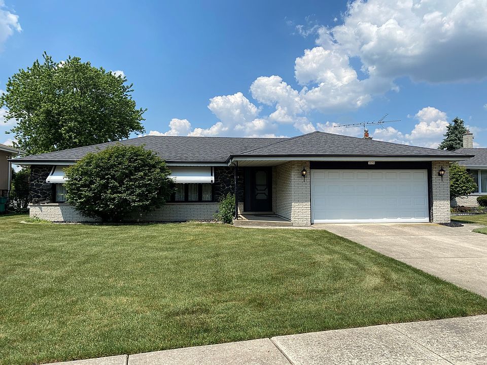 1st image of 15142 Hollyhock Ct
