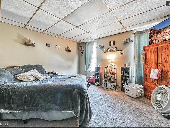 4th image of 511 Main St