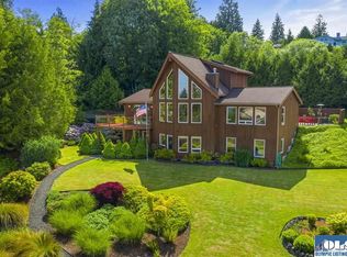 31 Montgomery Ln, Port Ludlow, WA 98365