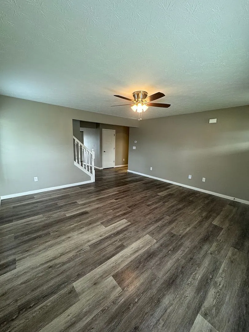 Spacious 3 Bedroom home! — Photo 3